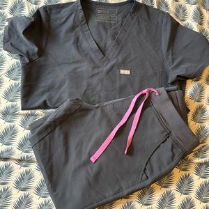 Medium scrub top and medium petite joggers
